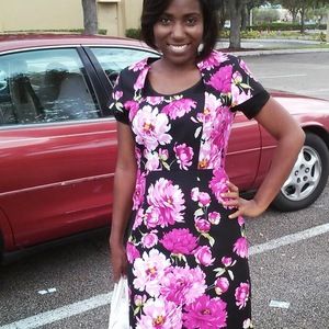 Meet your Posher, Weslaine